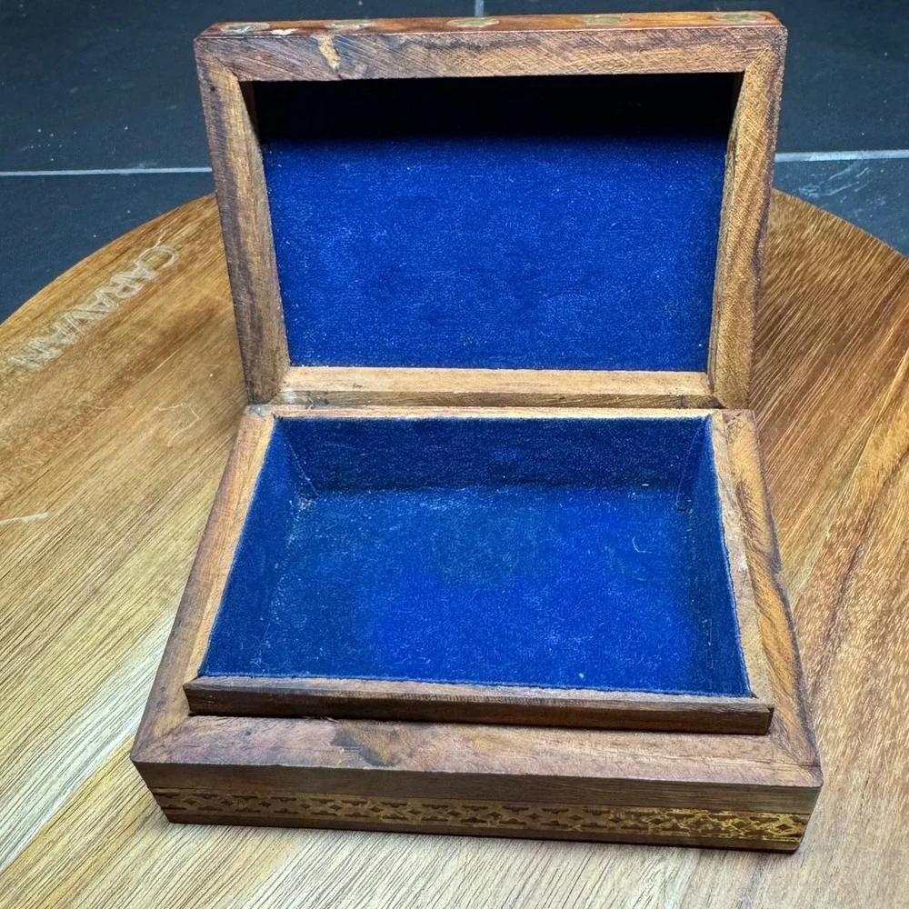 N/A handcrafted wooden